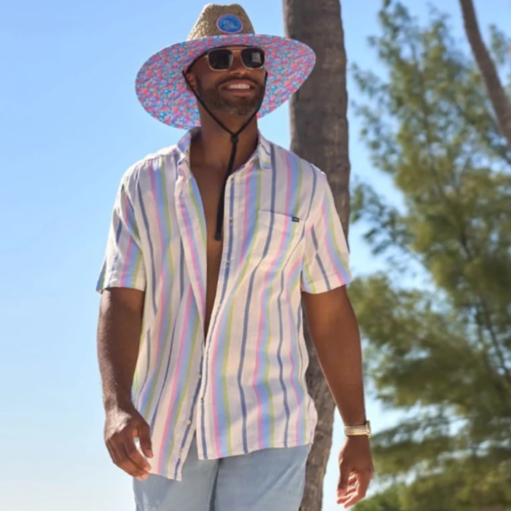 NEW🏝️Chubbies resort weave Friday shirt $64.50